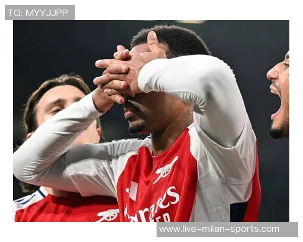 阿森纳主场失利遭热刺逆转曼联与埃弗顿战平再添波折