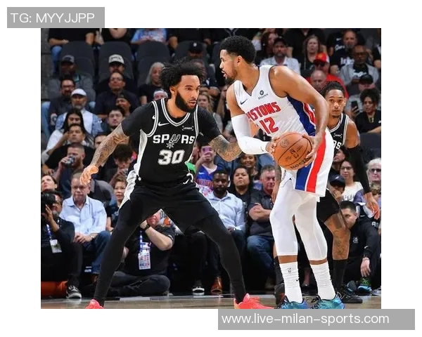 文班：对阵新星队三次盖帽提升比赛强度我们都在全力冲击篮筐